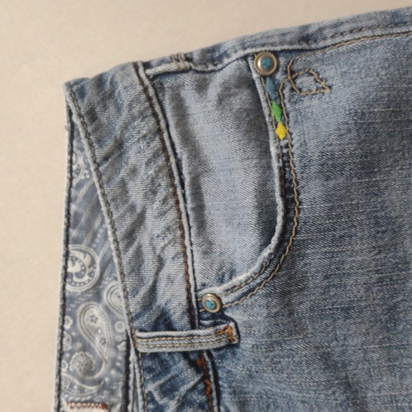 BootHeel Trading Co by Sheryl Crow "Rock Vintage " 5-pocket shorts. Siz… - Picture 2 of 12